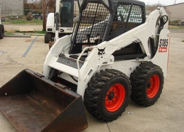 Bobcat S185 LADOWARKIE — zdjęcie 1