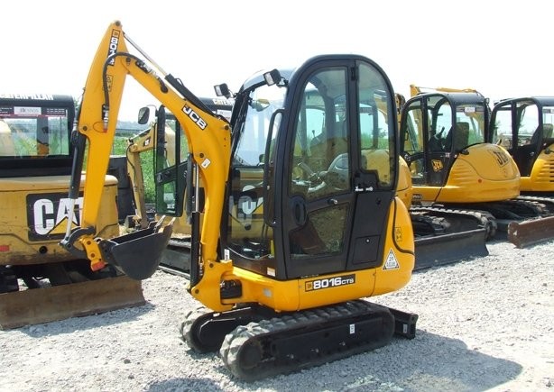 JCB 8016 rok 2011 + uż. przyczepka w cenie OKAZJA — zdjęcie 1