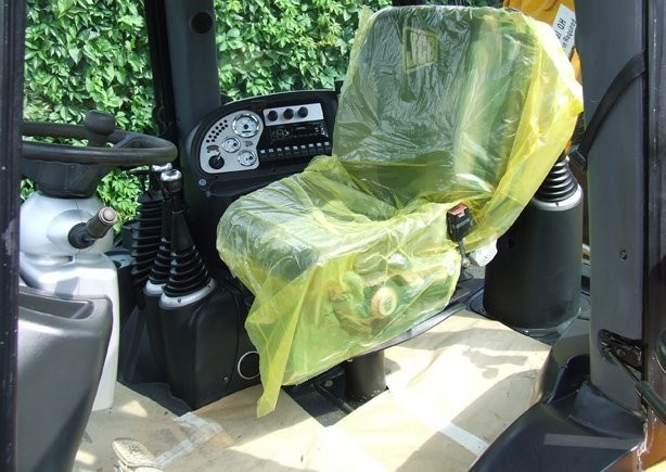 JCB 3CX CONTRACTOR z roku 2005 — zdjęcie 3