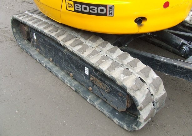 Mini koparka JCB 8030 ZTS z roku 2009 — zdjęcie 4