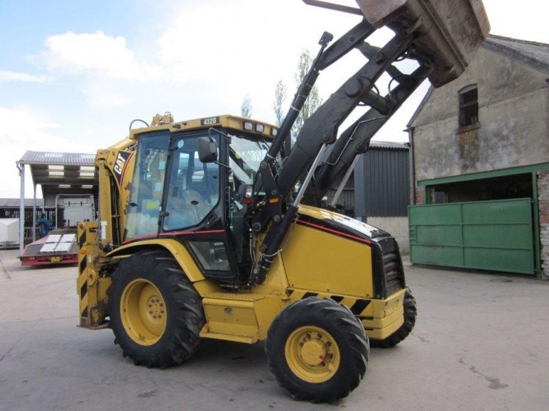 2004 CAT 432D — zdjęcie 2