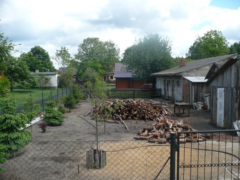 działka z domem — zdjęcie 1