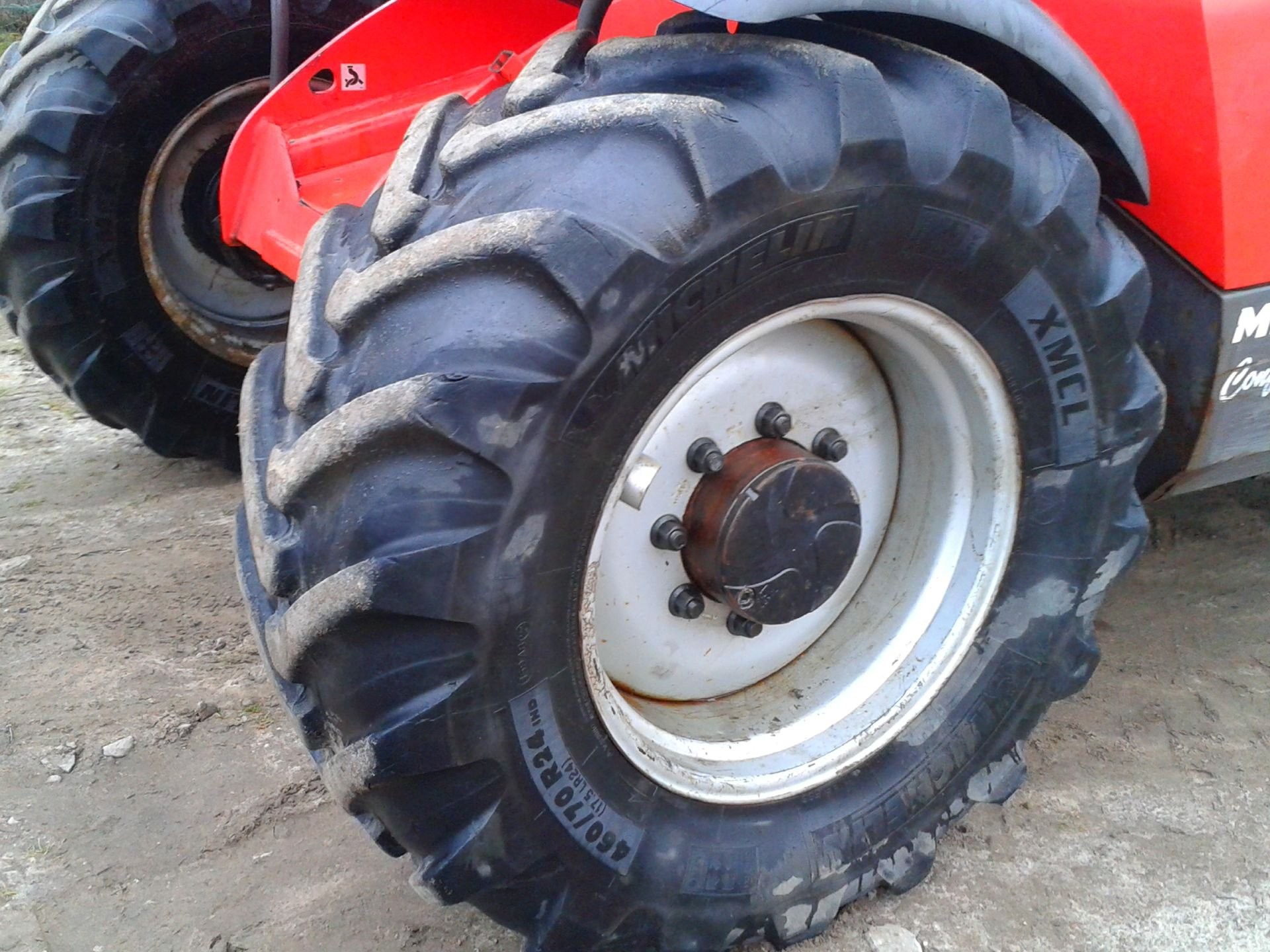KOPARKO-ŁADOWARKA TELESKOPOWA MANITOU MLB 625. — zdjęcie 2