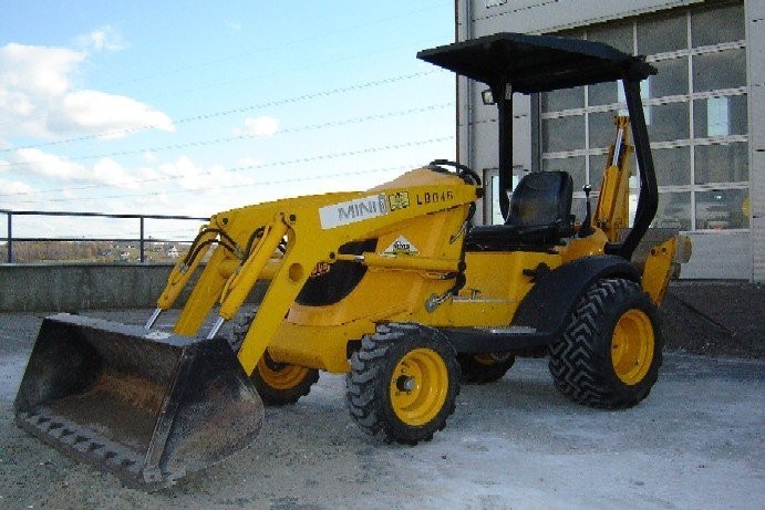 JCB Mini CX mini koparkoładowarka. STAN IDEALNY — zdjęcie 3