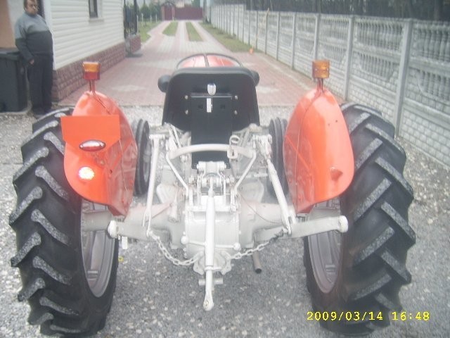 MASSEY FERGUSON 35 NOWE OPONY — zdjęcie 1