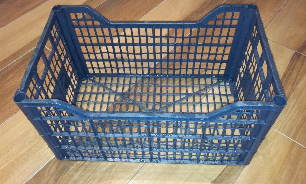 Skrzynki plastikowe sprzedam