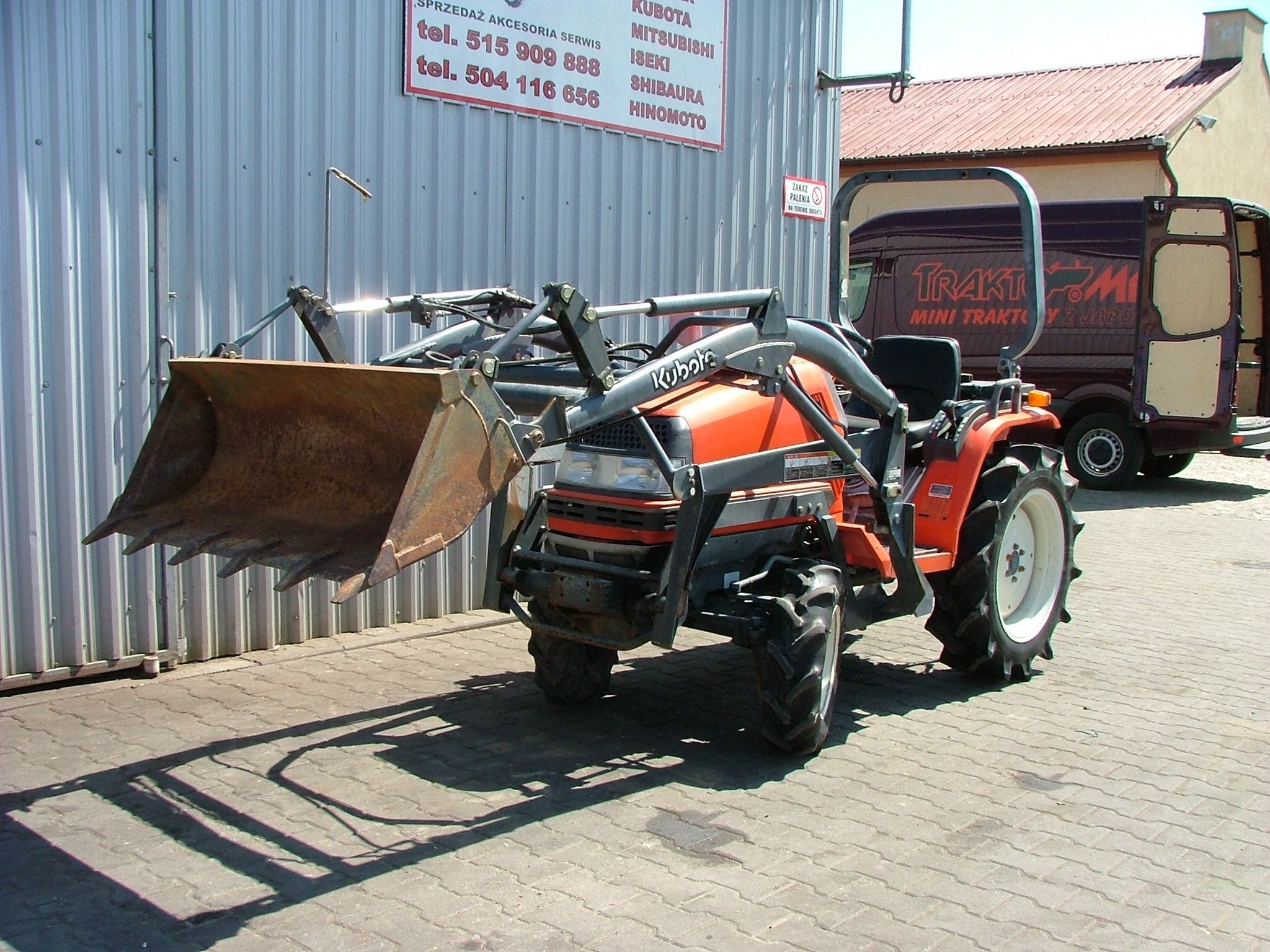 Kubota ASTE A-175 z oryginalnym ładowaczem - 2004 — zdjęcie 2