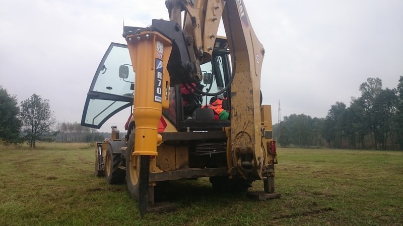 Młot hydrauliczny do koparko-ładowarki JCB 3CX CAT 428 CASE 580 — zdjęcie 1