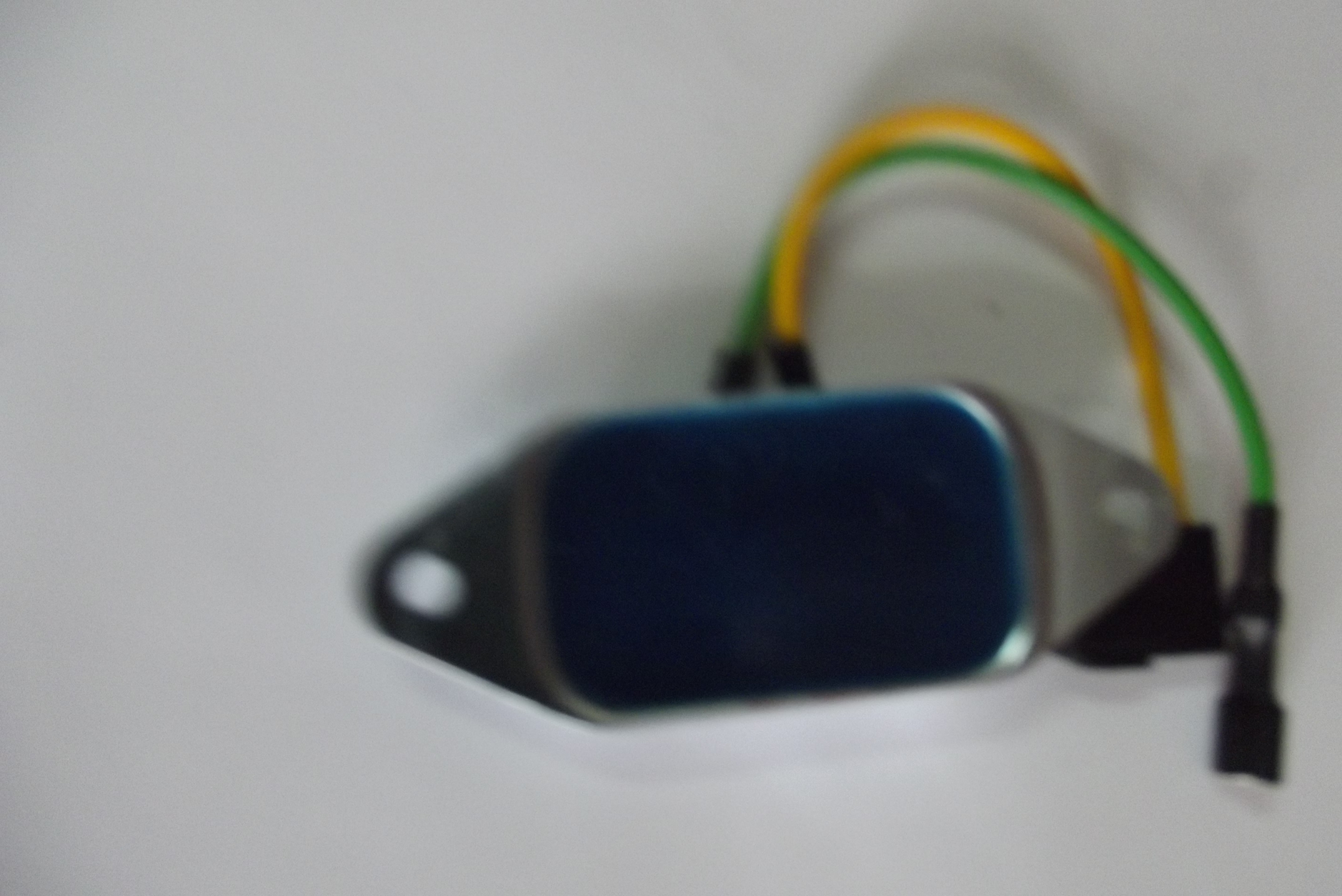 Regulator napięcia alternatora 14,4V RNC-12 URSUS C330/C360.     — zdjęcie 2