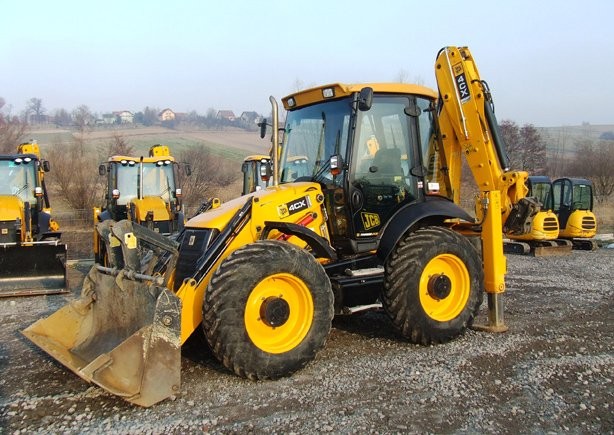 Sprzedam JCB 4CX Sitemaster z roku 2010 — zdjęcie 1