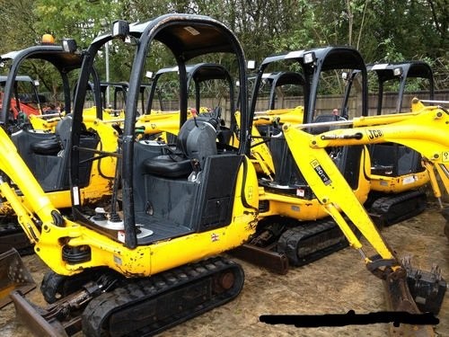 Koparka JCB 8014 1.5T mini  z ałkcji komorniczej — zdjęcie 3
