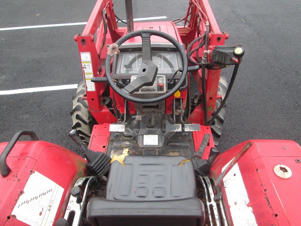 Ciągnik Massey Ferguson II45 — zdjęcie 3