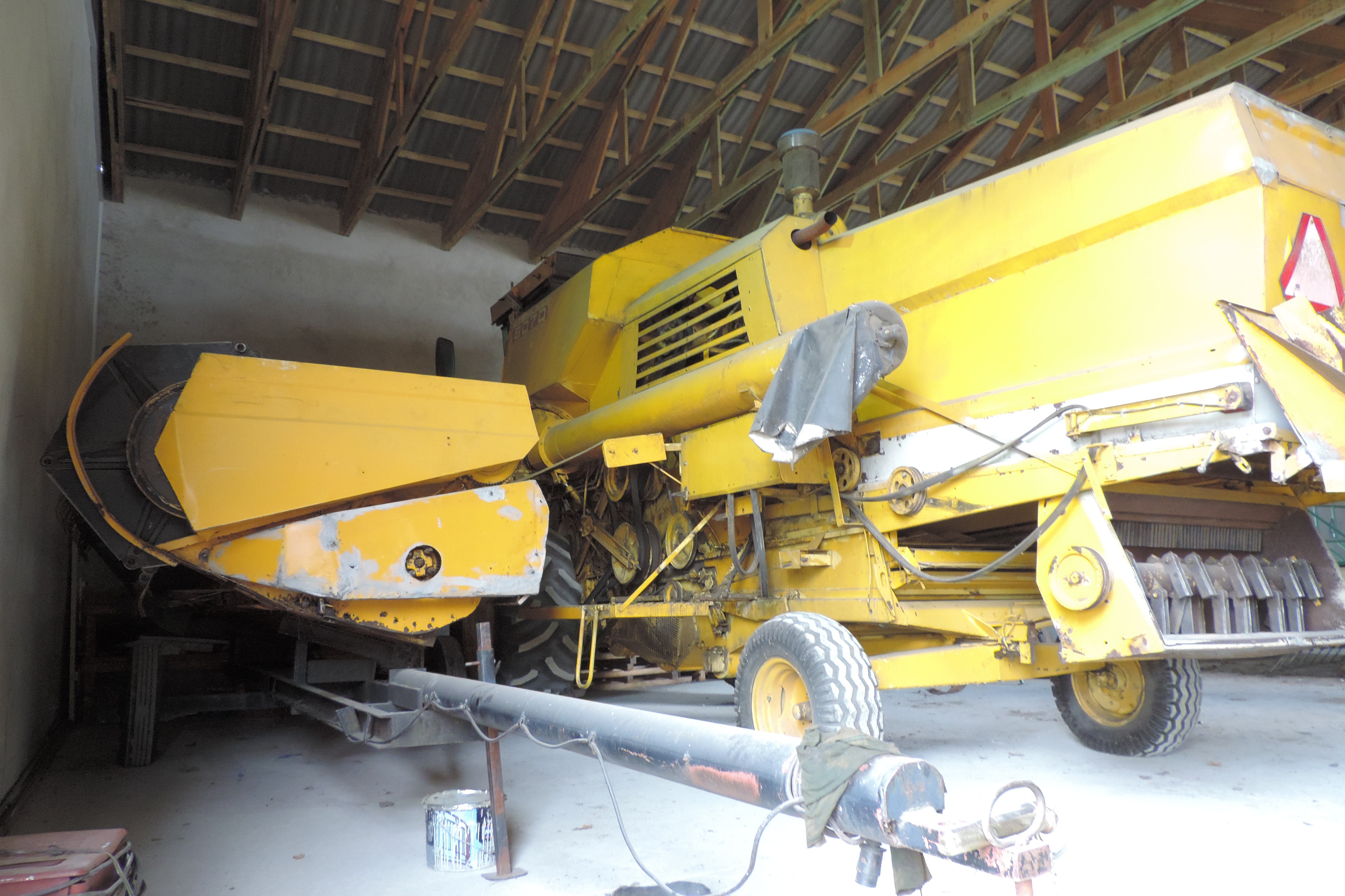 KOMBAJN NEW HOLLAND 8070 — zdjęcie 2