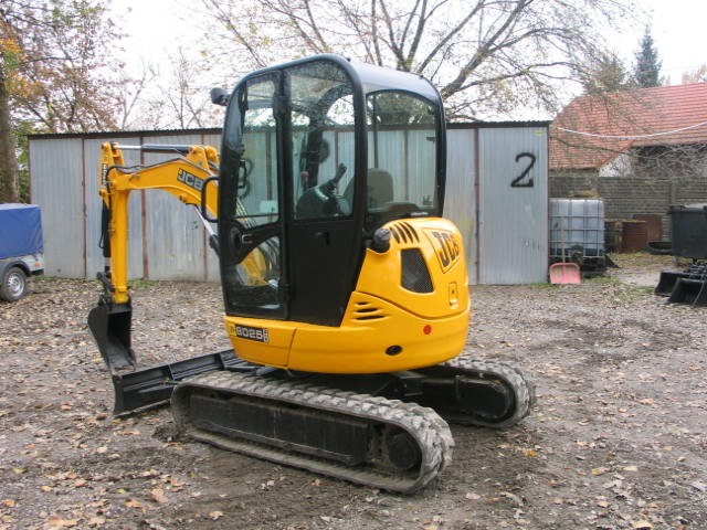 JCB 8025 ZTS 2010 - koparki używane JCB Kraków — zdjęcie 3