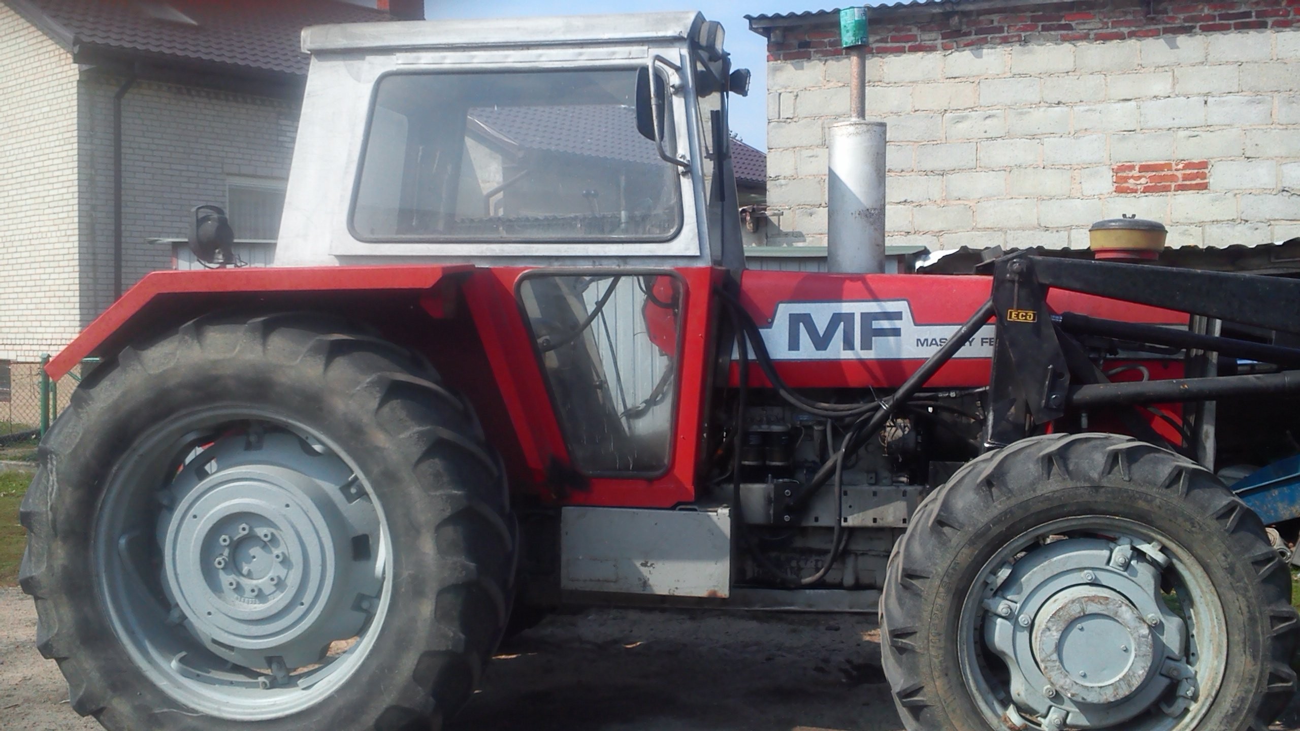 Massey Ferguson 590 - 1975 — zdjęcie 1