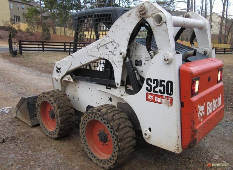 2008 BOBCAT S250 Mini ładowarka — zdjęcie 2