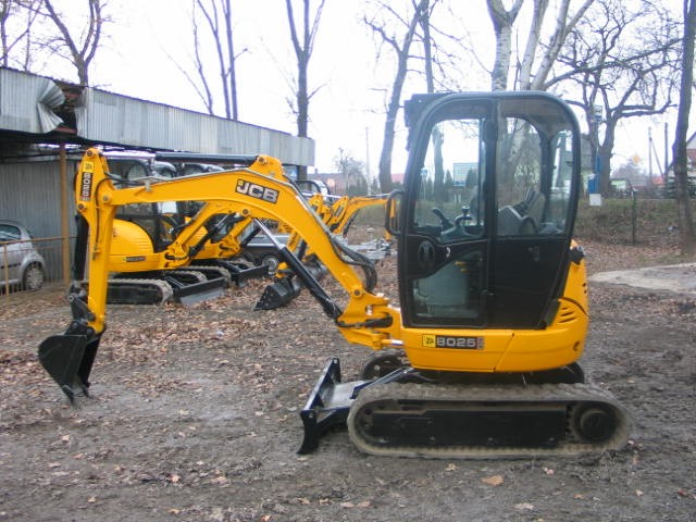 Mini Koparki JCB 8025 ZTS z 2006 i 2007 roku — zdjęcie 1