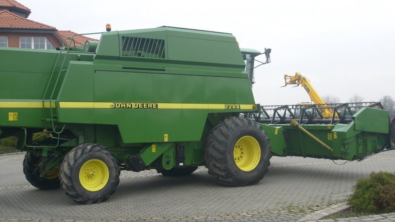 John Deere 2264 — zdjęcie 3