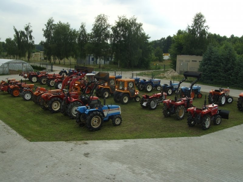 MINI TRAKTOR 4x4 KUBOTA YANMAR ISEKI TUR — zdjęcie 3