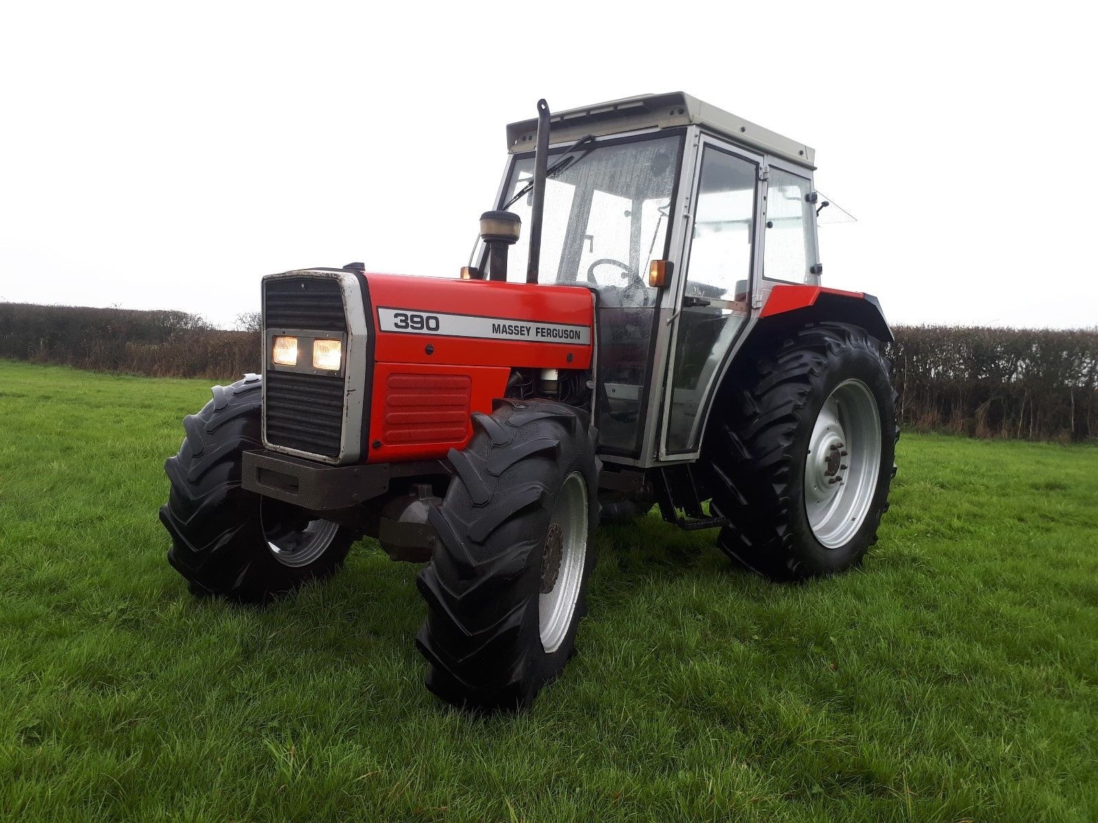 Sprzedam Massey Ferguson 390 — zdjęcie 1