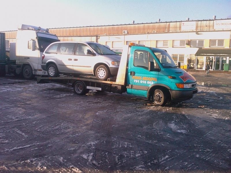 Autoholowanie Kraj -Europa 604 999 084 — zdjęcie 2