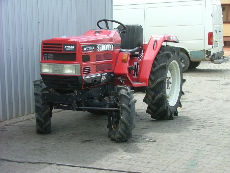 Mini traktorek Shibaura D235F Deluxe, 23KM, 4x4 — zdjęcie 3