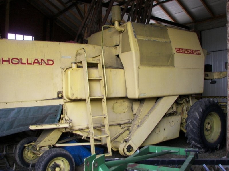 Sprzedam kombajn zbożowy New Holland 1525 — zdjęcie 2