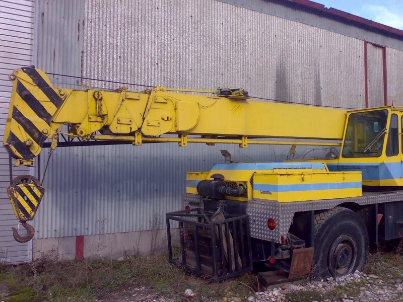 Dźwig samojezdny P&H WS-250M- 25 ton — zdjęcie 2