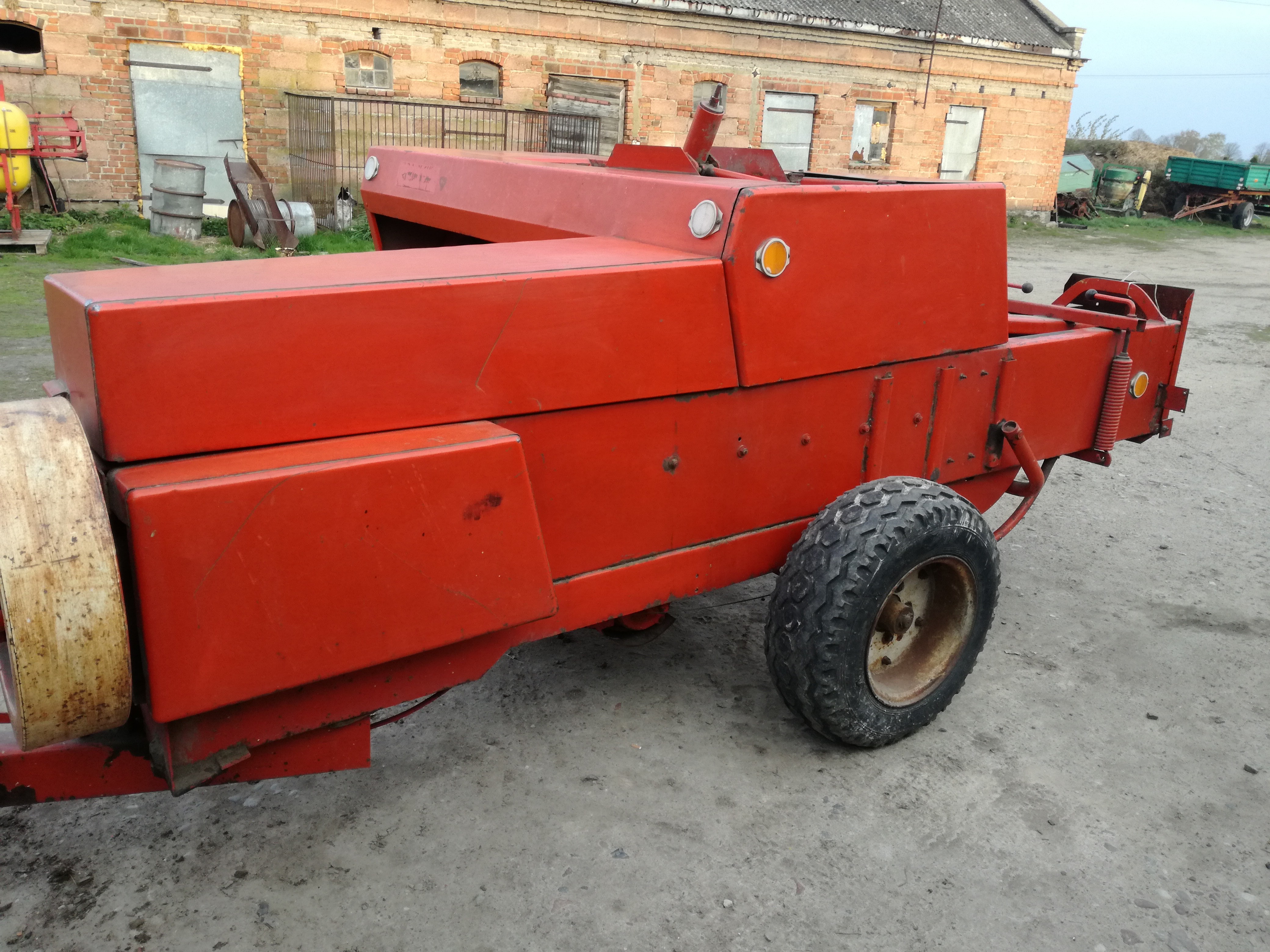Sprzedam prasę kostkującą Z-224 Sipma — zdjęcie 2