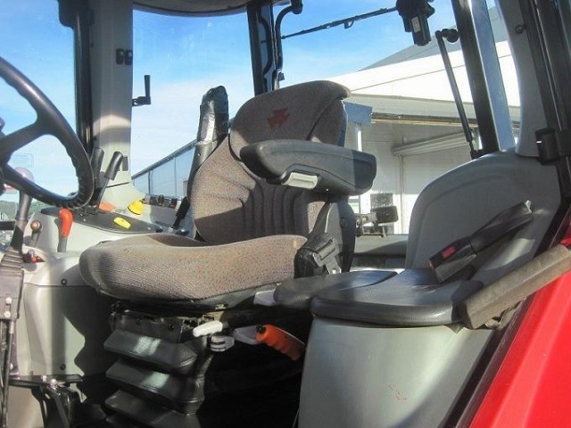 Massey Ferguson 5445 Dyna-4 — zdjęcie 2