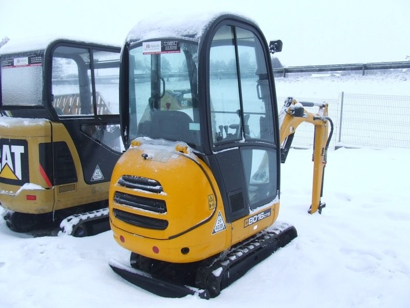 Minikoparka JCB 8016 CTS ,z roku 2011 — zdjęcie 2
