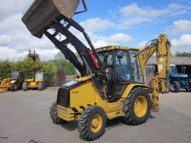2004 CAT 432D — zdjęcie 1
