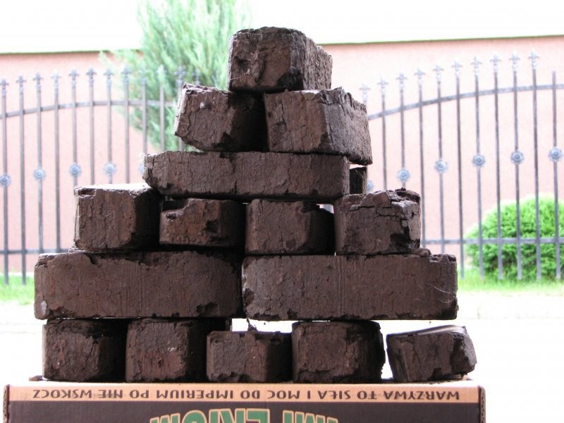 SPRZEDAM BRYKIET TORFOWY 430 ZŁ BRUTTO