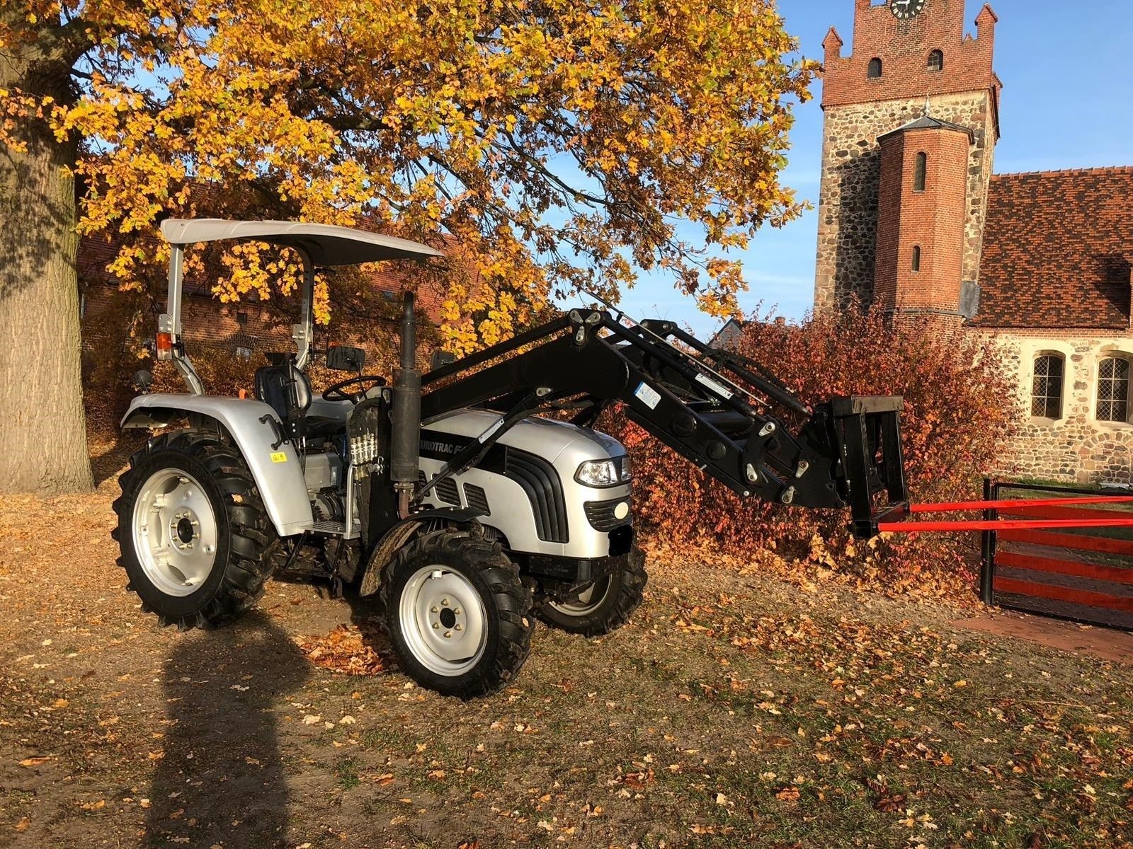 Ciągnik Eurotrac Foton F/40 22ERT + ładowacz czołowy — zdjęcie 1