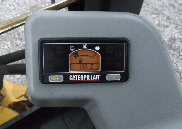 Mini koparka CAT 301.6 C z roku 2007 — zdjęcie 6
