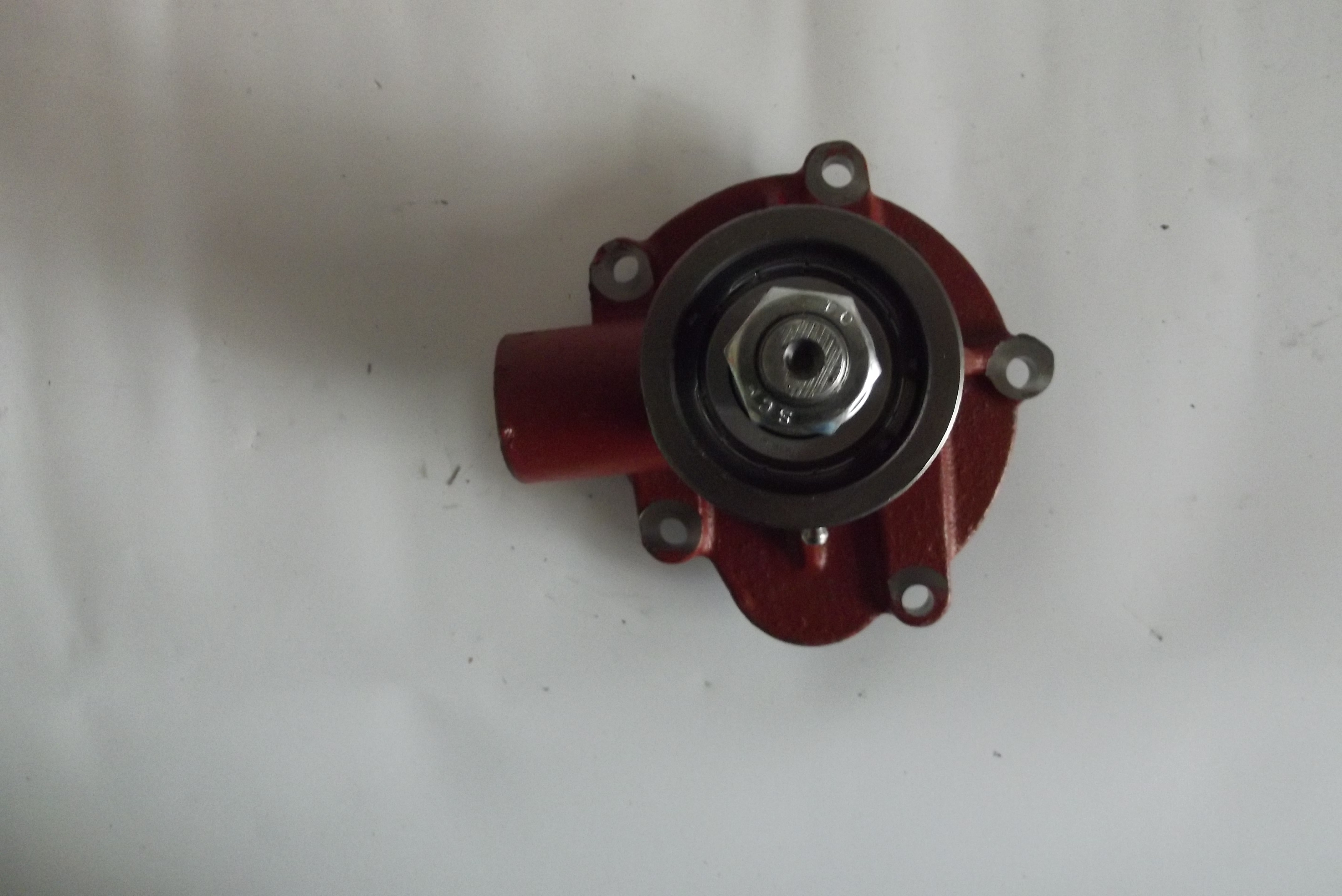 Pompa wody URSUS C 330 ORYGINAŁ    — zdjęcie 1
