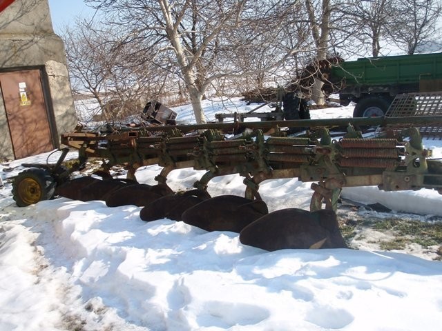 Sprzedam Pług PHX 6 skibowy — zdjęcie 3