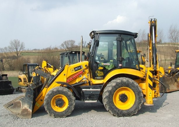 JCB 3CX Contractor APC z roku 2008 — zdjęcie 1