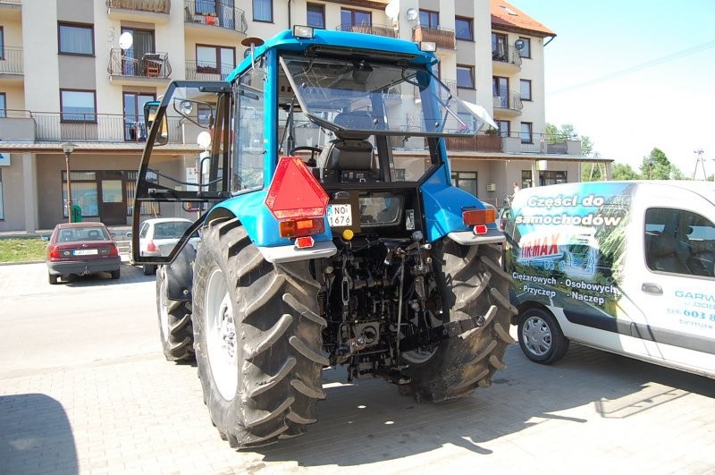 CIĄGNIK ROLNICZY PRONAR MTZ 1025A 86A 2006 — zdjęcie 4