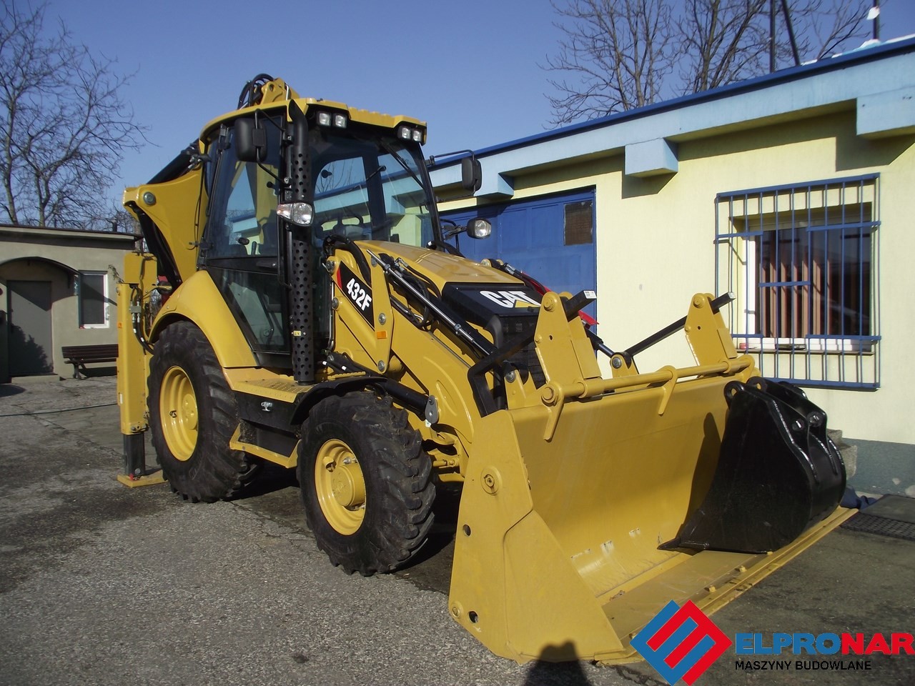 CAT 432F, 2014 rok 
