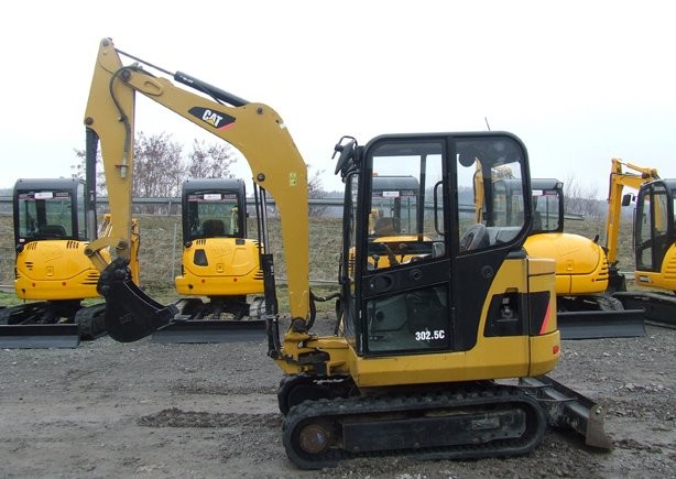 Minikoparka gąsienicowa CAT 302,5C.