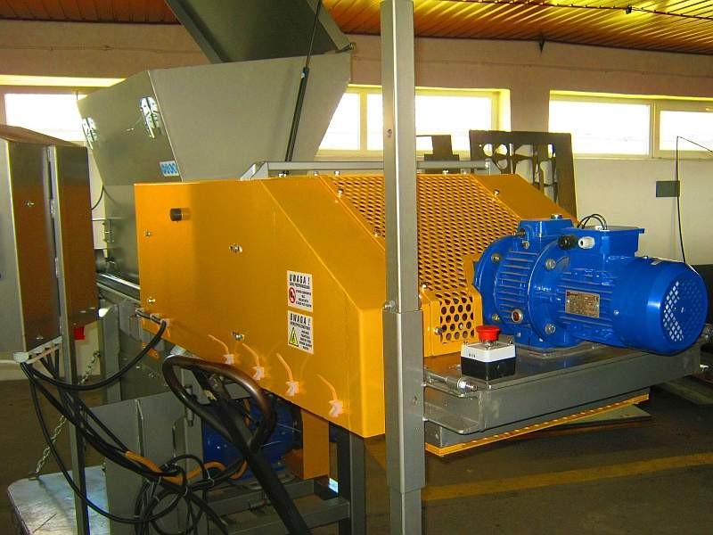 Rozdrabniacz, STRUGARKA  do nieforemnych odpadów 11 kW, HEBLER W-1 — zdjęcie 7