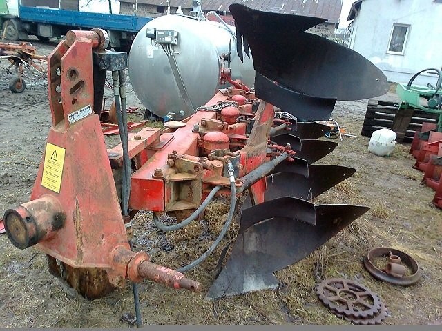 Massey Ferguson - 1900
