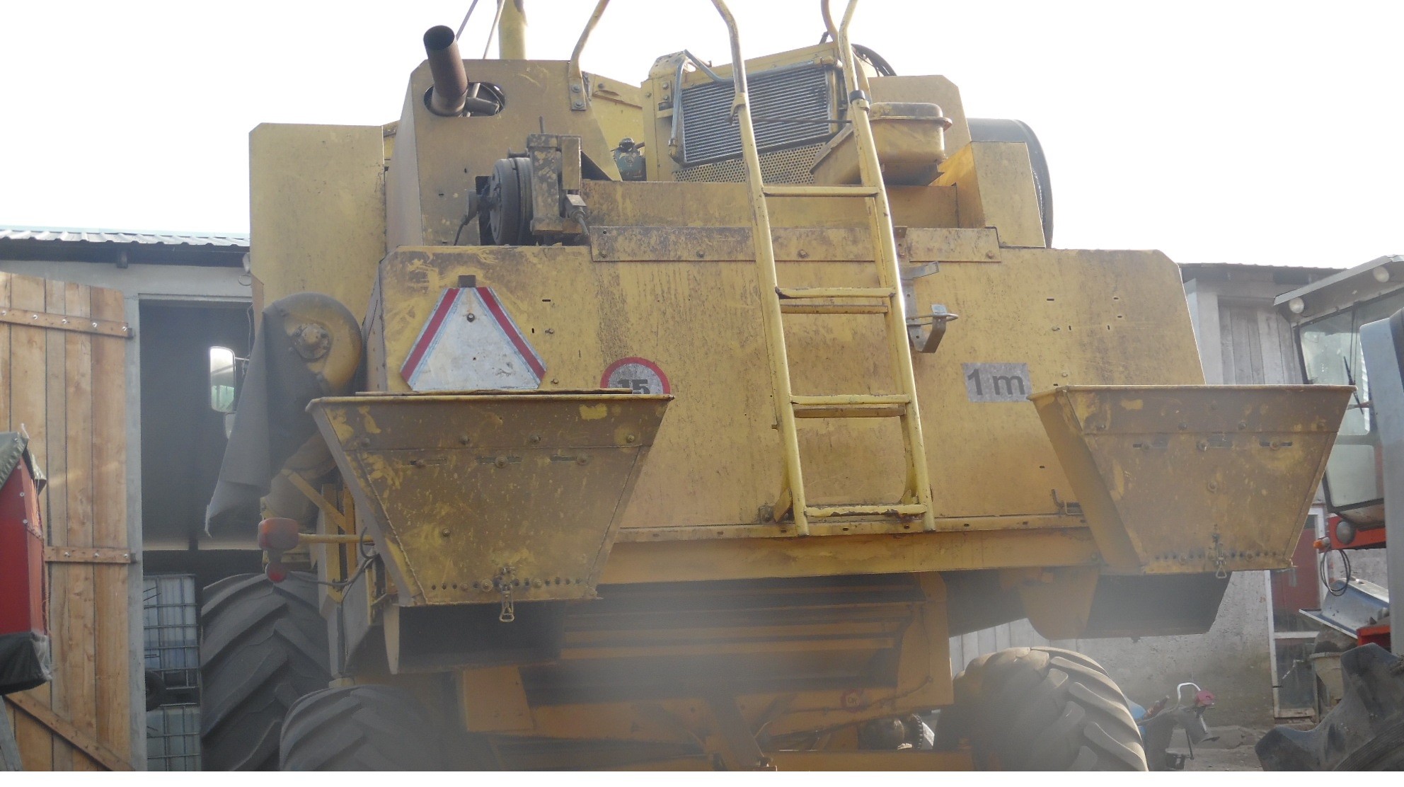 Kombajn New Holland TF44 z sieczkarnią w całości lub na części  — zdjęcie 6