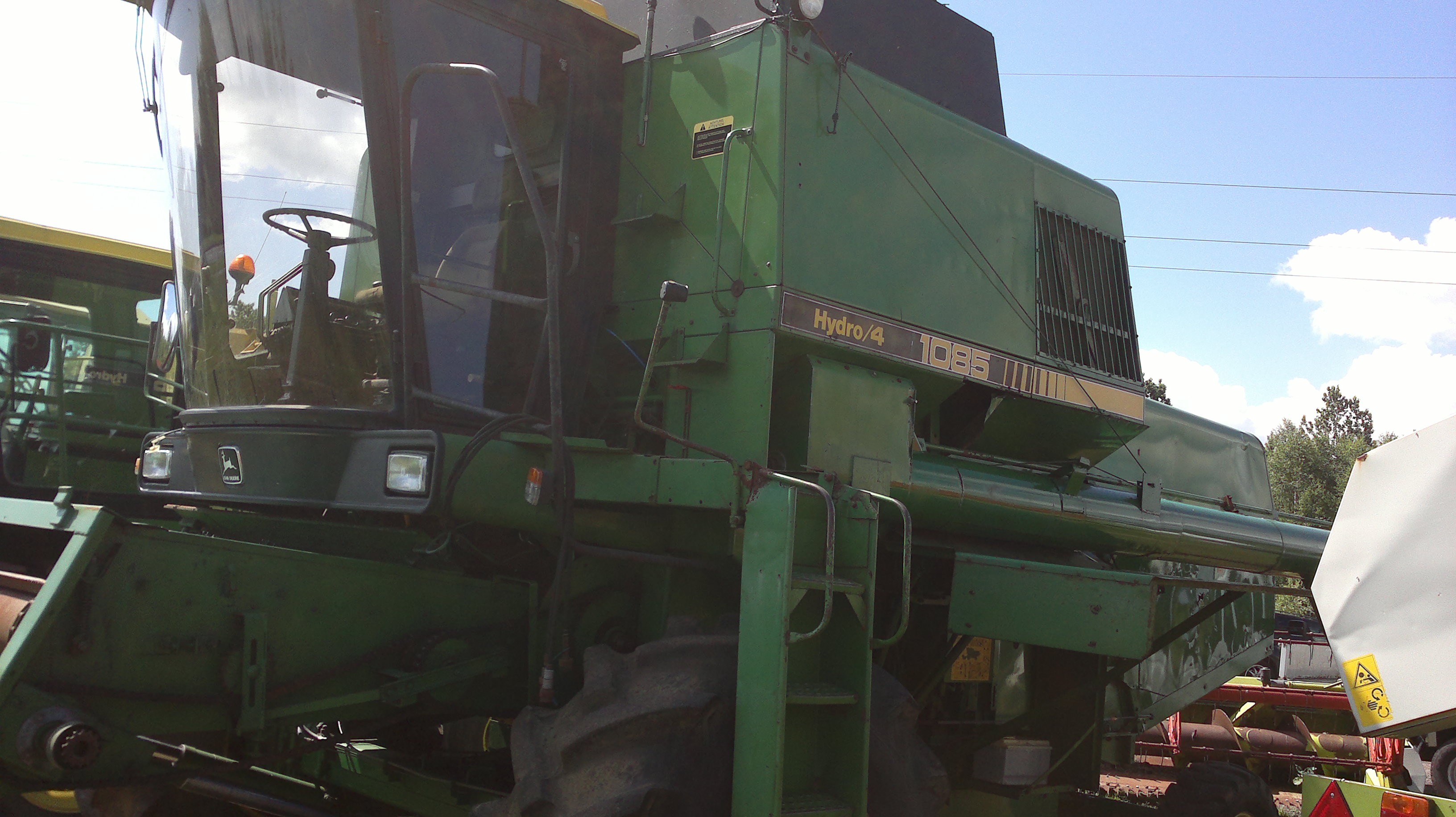 John Deere 1085 HYDRO/4 — zdjęcie 2