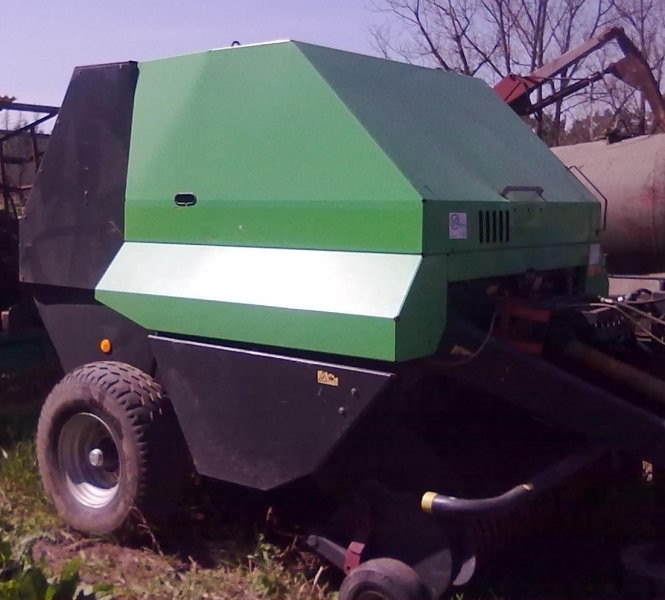 Prasa rolujaca MP 121 Deutz Fahr 2005 r. — zdjęcie 1