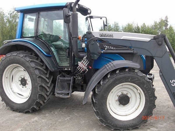 2007 Valtra N 141 A — zdjęcie 1