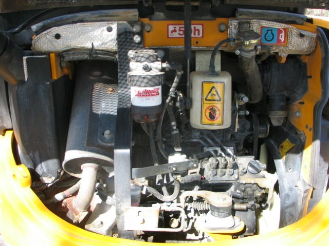 JCB 8030 ZTS - 2010 rok — zdjęcie 6