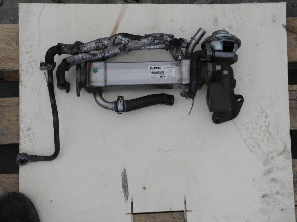 ZAWÓR EGR CHŁODNICZKA IVECO DAILY 2.3 HPT 35S14 — zdjęcie 3