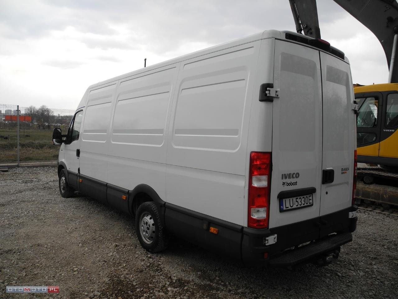 Iveco DAILY 2.3 HPT MAX długi i wysoki bus — zdjęcie 4